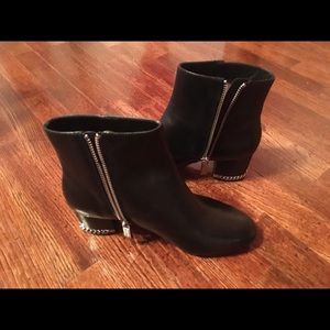Brand New Never Worn Michael Kors Leather Booties